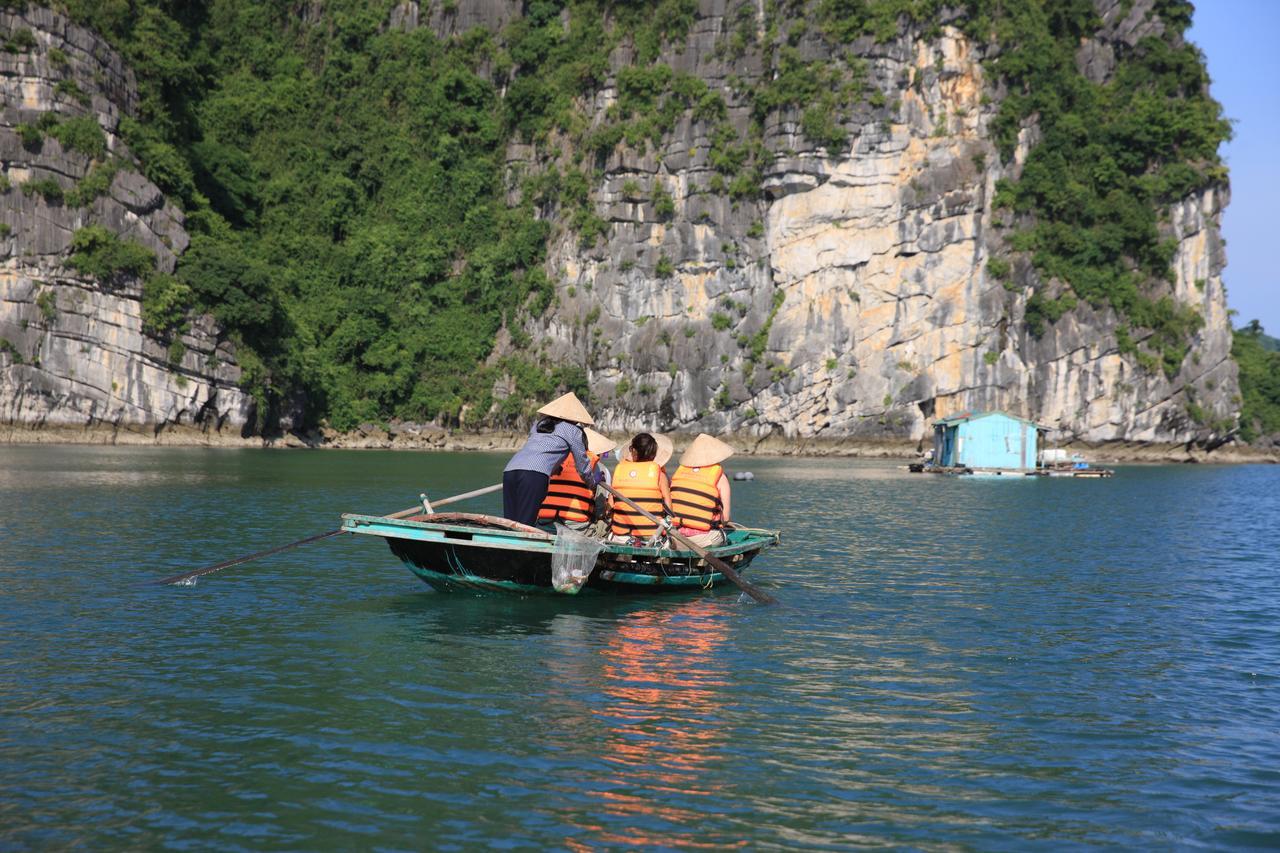 Garden Bay Legend Cruise Hotel Hạ Long-öböl Kültér fotó