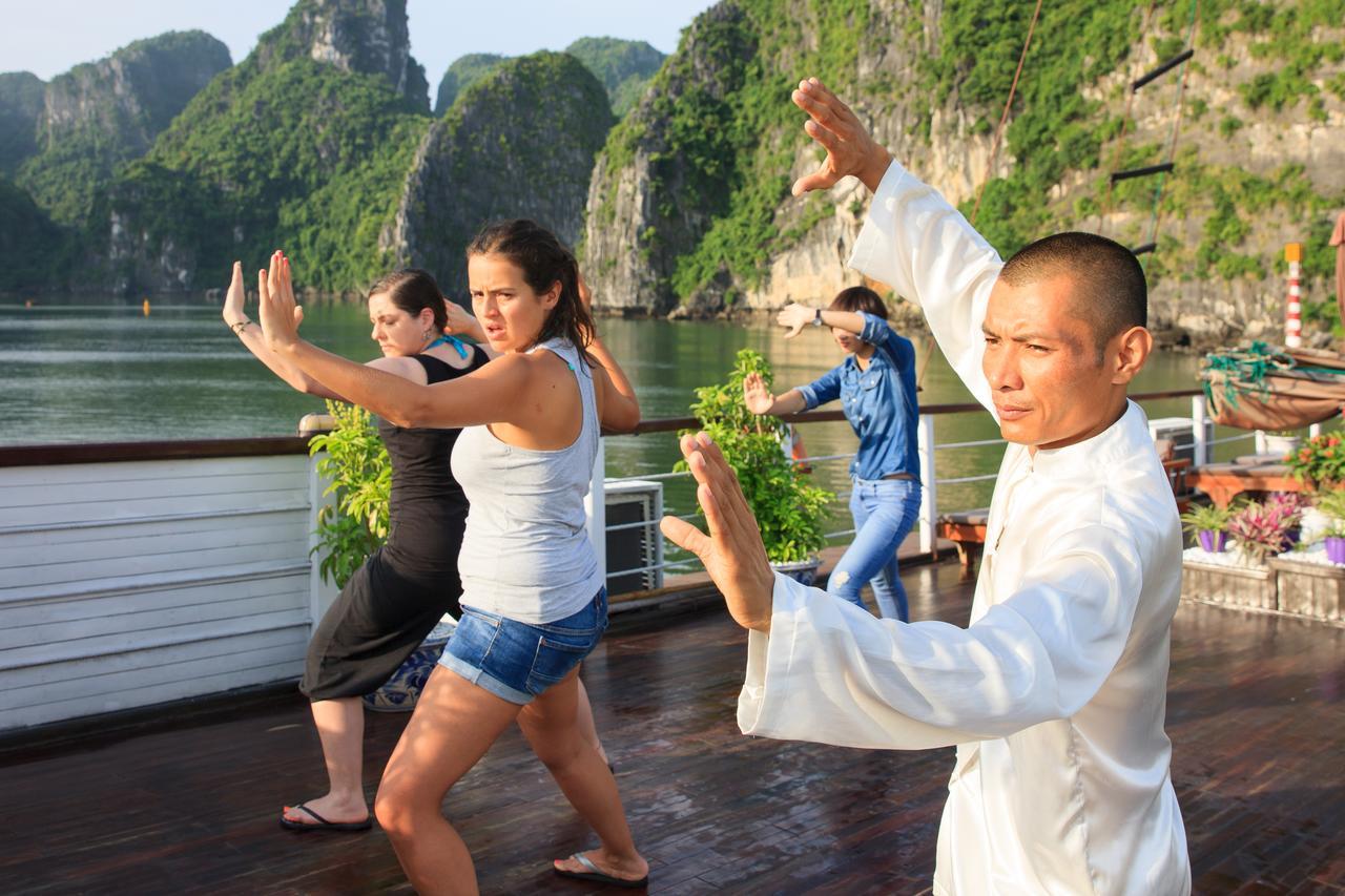 Garden Bay Legend Cruise Hotel Hạ Long-öböl Kültér fotó